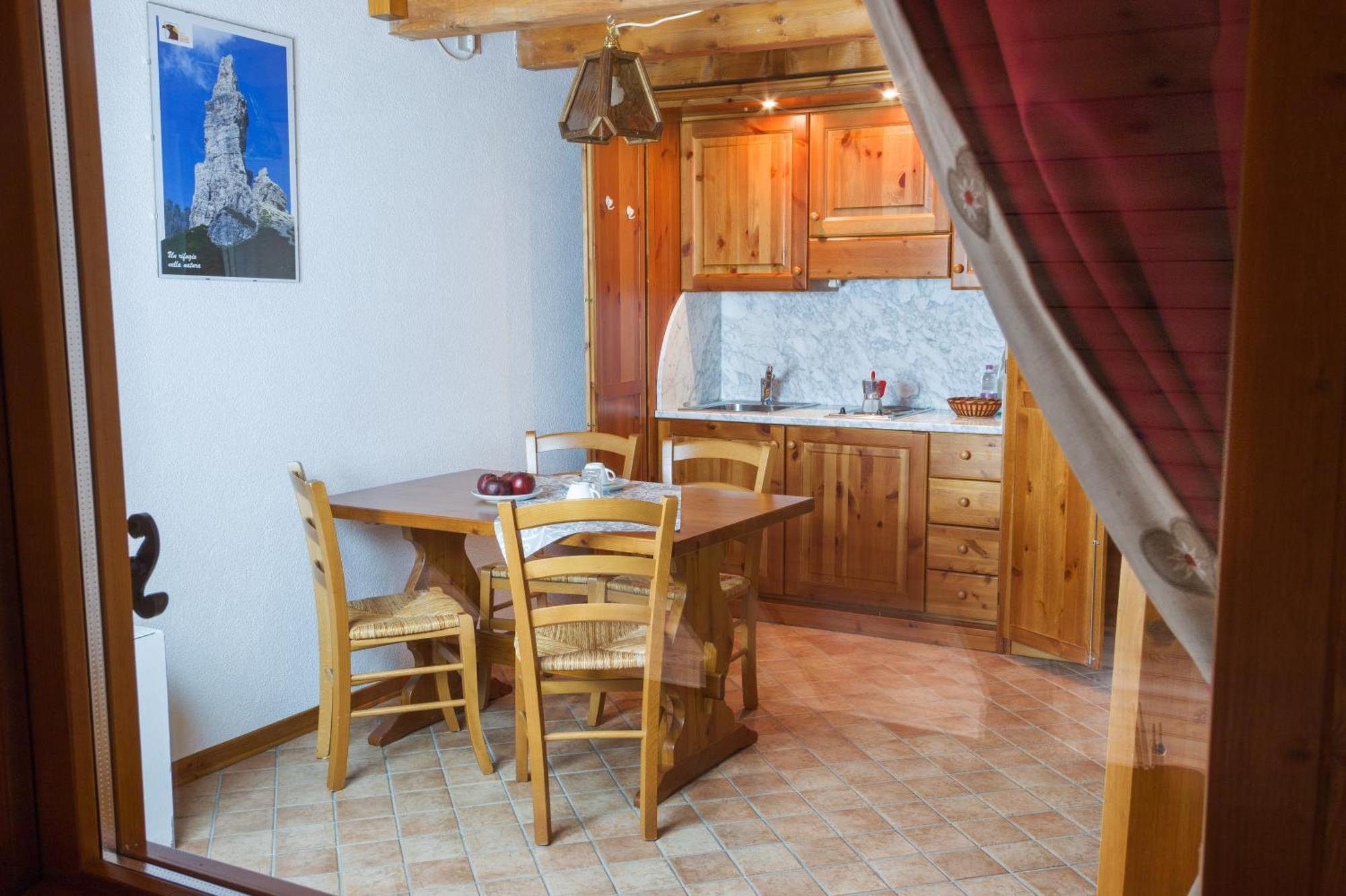 Agriturismo Pian Dei Tass Barcis Buitenkant foto