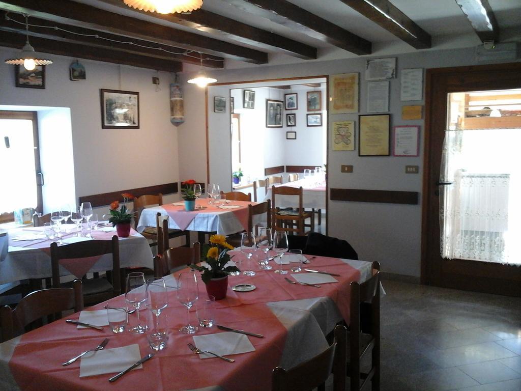 Agriturismo Pian Dei Tass Barcis Buitenkant foto