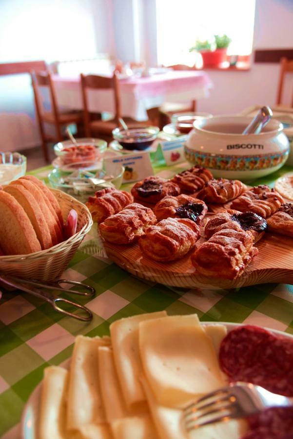 Agriturismo Pian Dei Tass Barcis Buitenkant foto