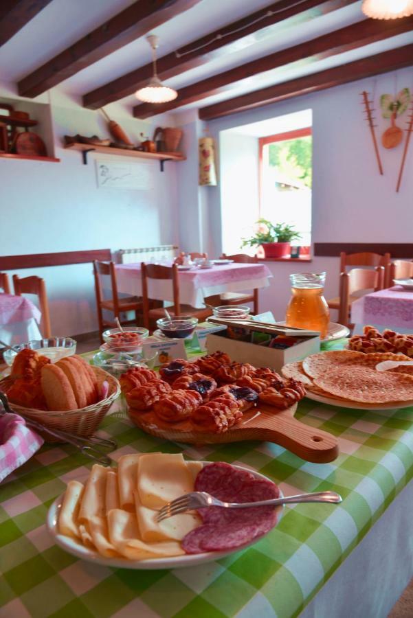Agriturismo Pian Dei Tass Barcis Buitenkant foto
