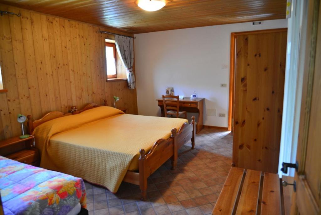 Agriturismo Pian Dei Tass Barcis Buitenkant foto